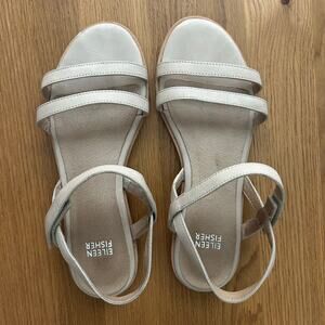 Eileen Fisher Cream leather strap flat sandal womens sz 7.5 normcore minimalist